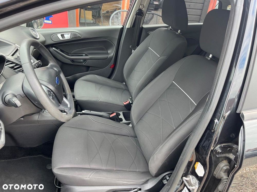 Ford Fiesta - 17