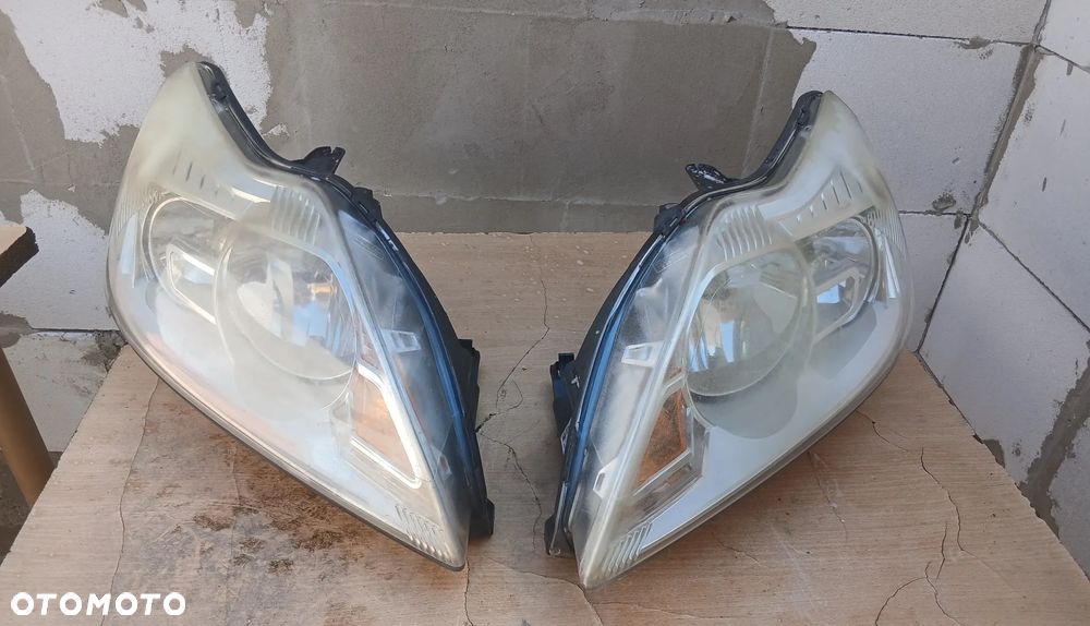 lampy przód ford focus MK2 lift