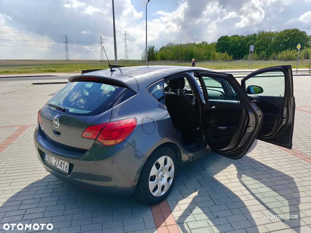 Opel Astra 1.6 Cosmo - 13