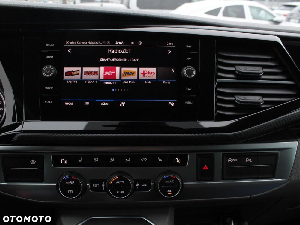 Volkswagen Caravelle - 23