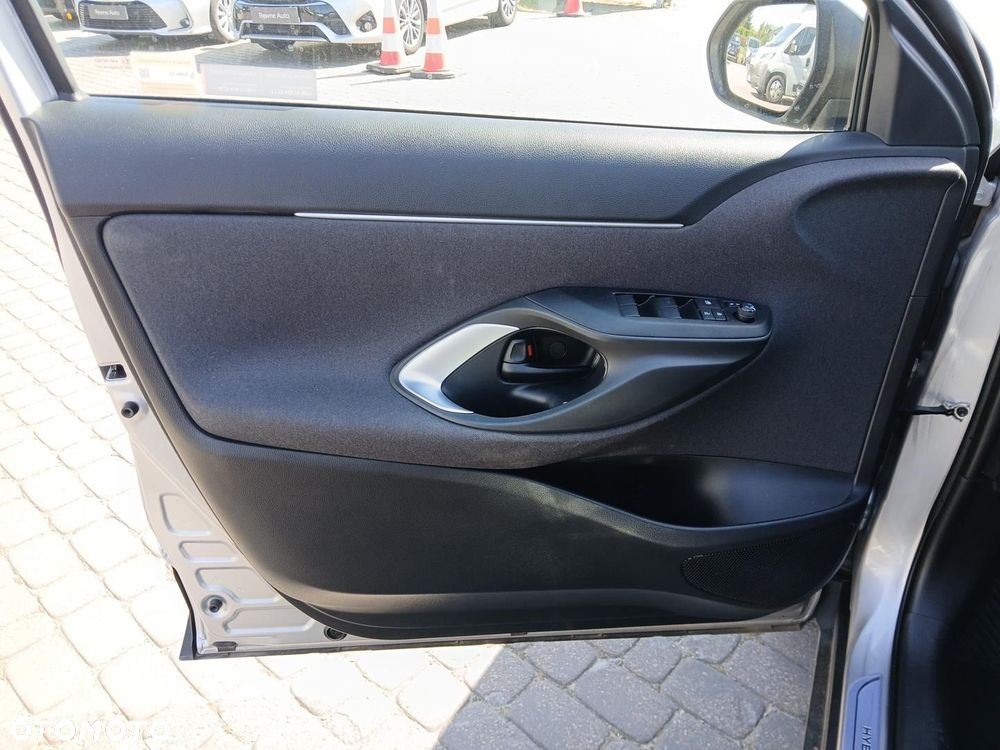 Toyota Yaris Cross Hybrid 1.5 Comfort - 19