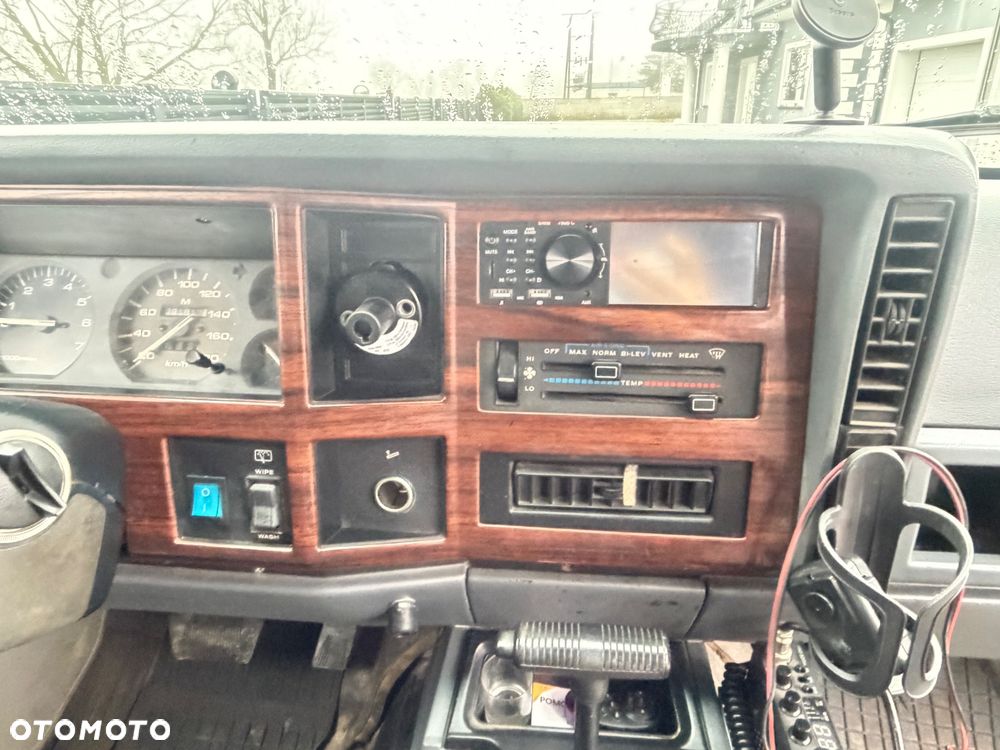 Jeep Cherokee 4.0 Limited - 18