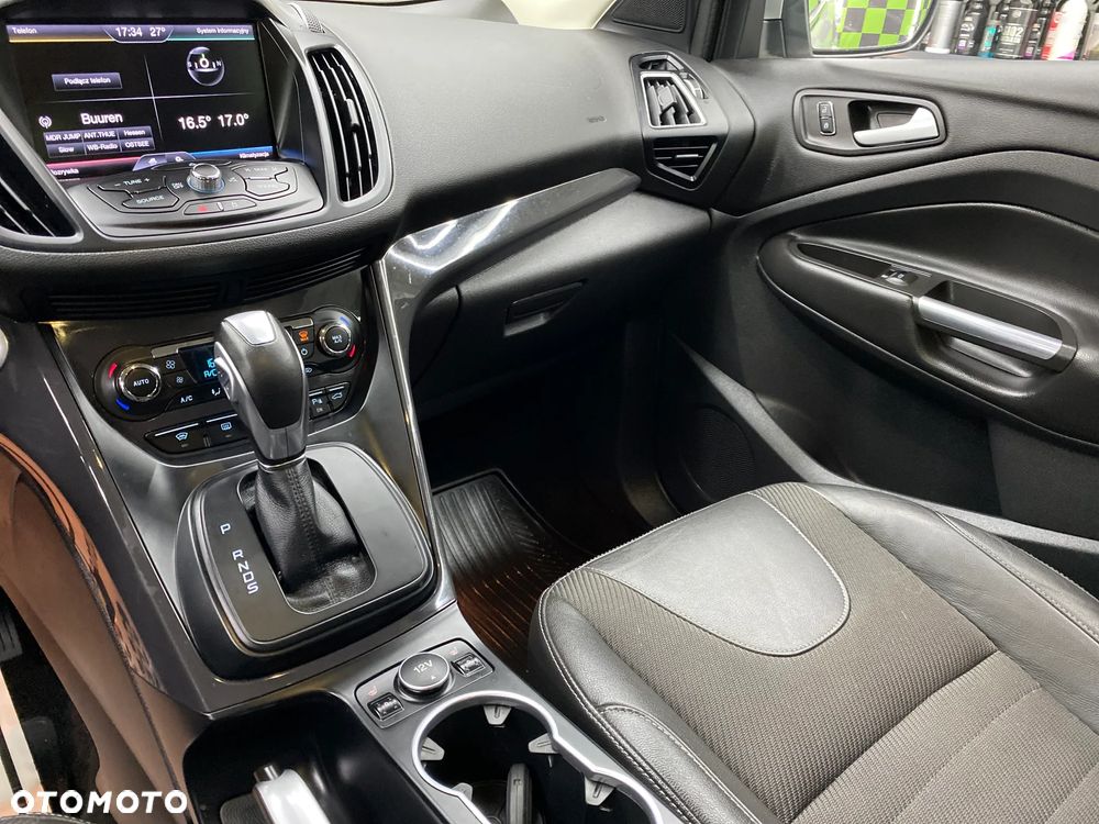 Ford Kuga 1.5 EcoBoost 4x4 Titanium - 26