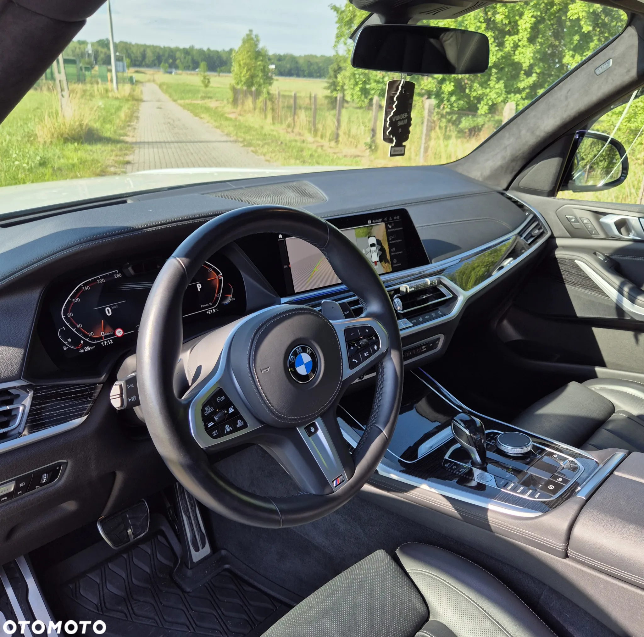BMW X7 xDrive40i - 16