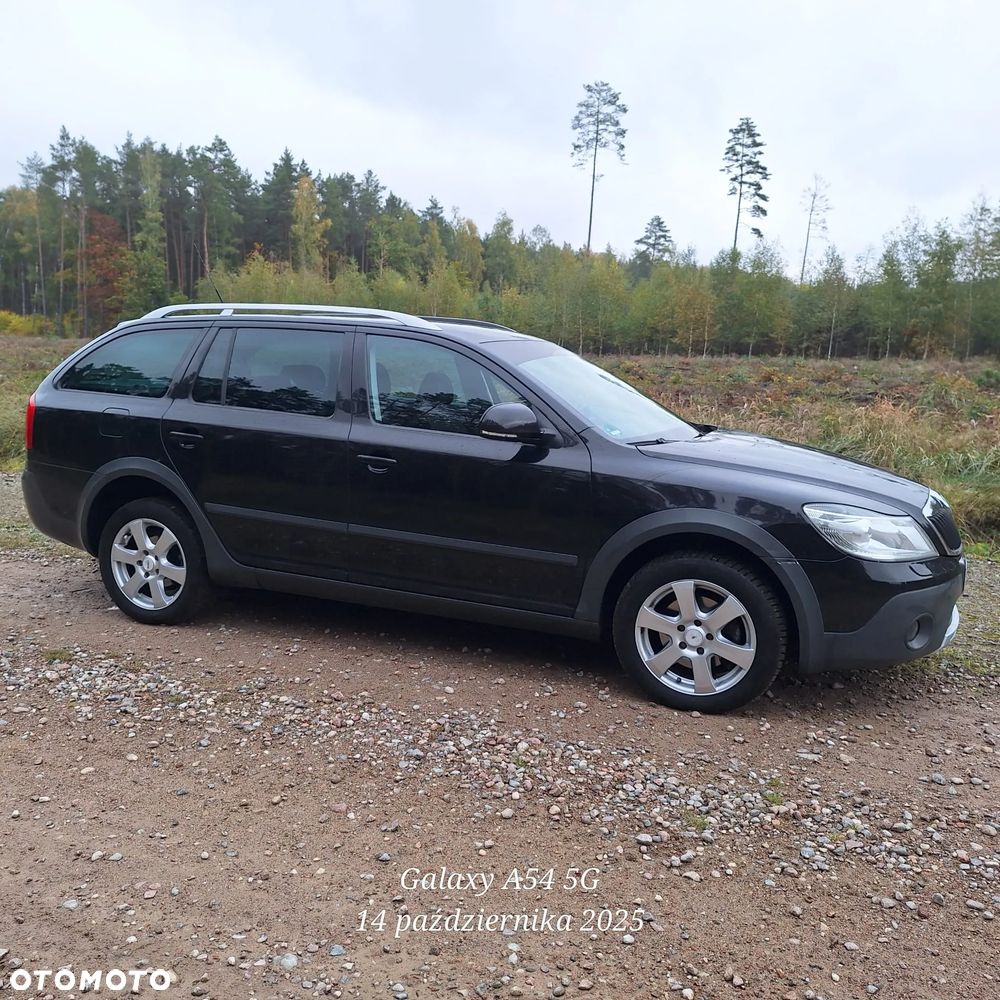 Skoda Octavia Combi 2.0 TDI DPF 4x4 Scout - 5