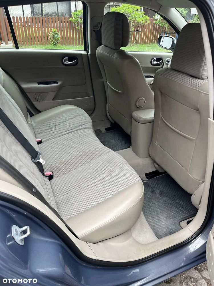 Renault Megane 1.6 Avantage - 5