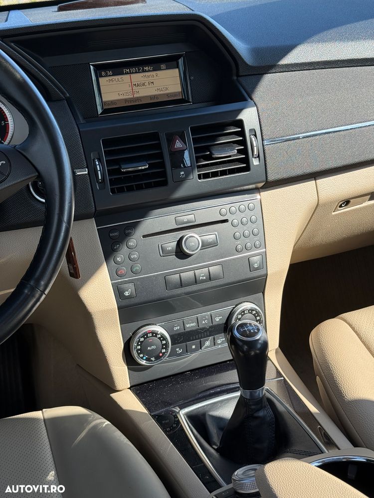 Mercedes-Benz GLK 220 CDI (BlueEFFICIENCY) - 27