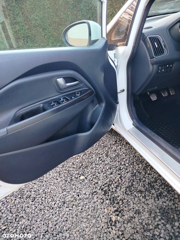 Kia Rio 1.1 CRDI Attract - 14