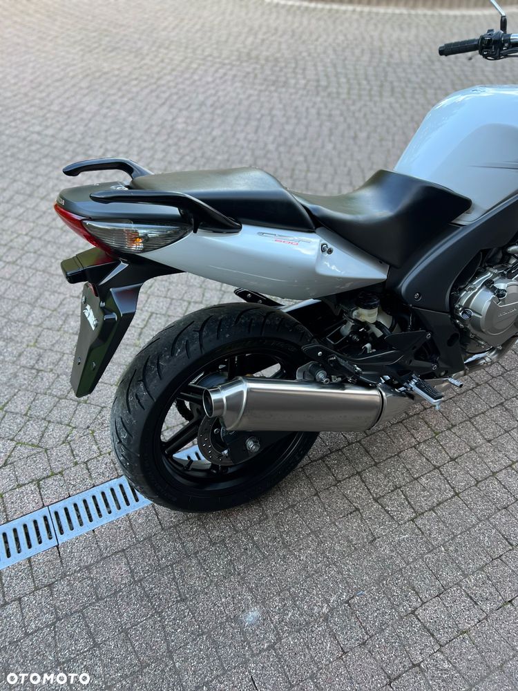 Honda CBF - 23