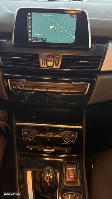 BMW 225xe Active Tourer - 10