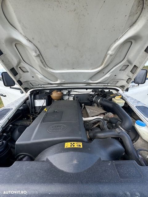 Land Rover Defender 110 County SW - 10