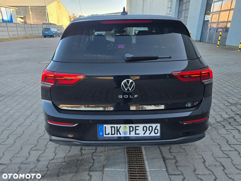 Volkswagen Golf - 25