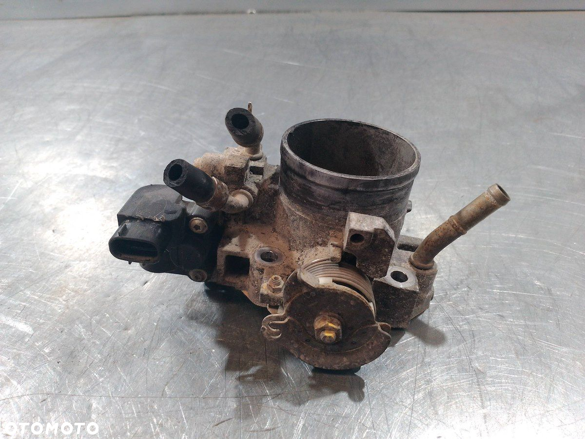 PRZEPUSTNICA HONDA ACCORD VII 2.0 16V - 6