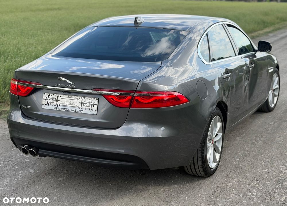 Jaguar XF 2.0 i4D Portfolio - 6