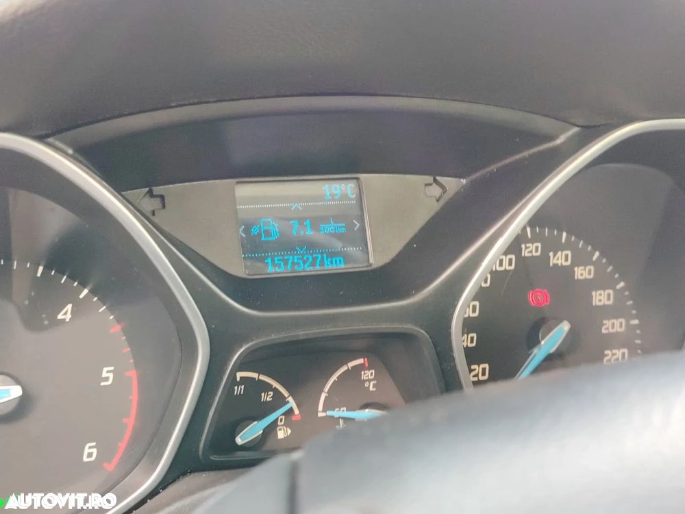 Ford Focus 1.6 TDCI DPF Start-Stopp-System Trend - 16