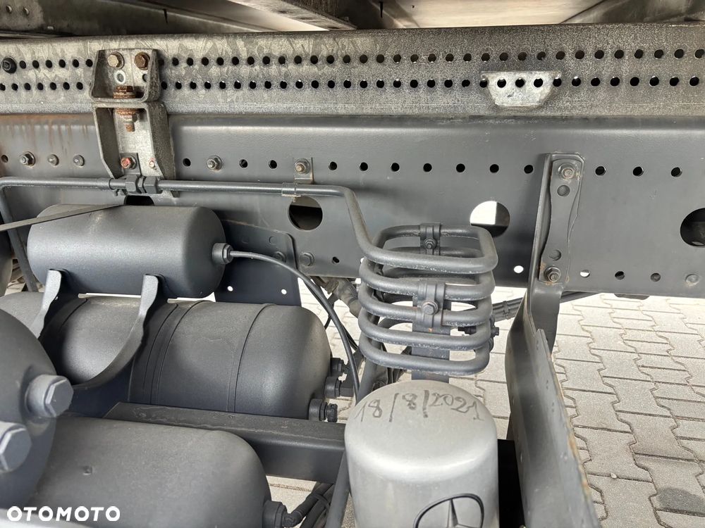 Mercedes-Benz ATEGO 1518,,1523,,1524,,1218,,1221,,1223,,1224,,1018,,818 KONTENER IZOTERMA PODWOZIE DO ZABUDOWY KILKA SZTUK - 7