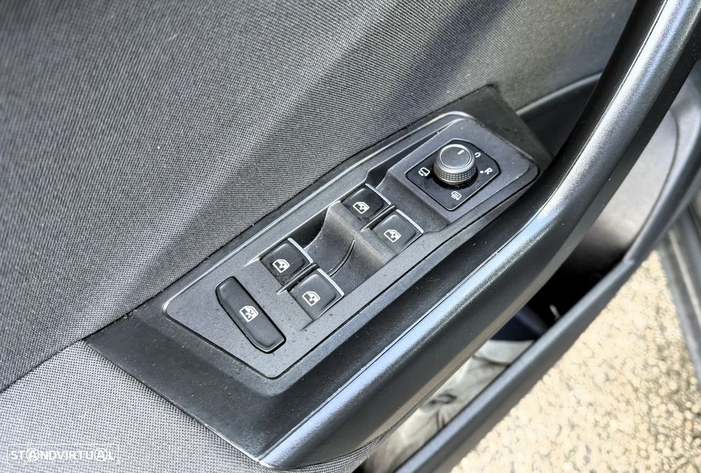 VW T-Roc 1.5 TSI Sport DSG - 37