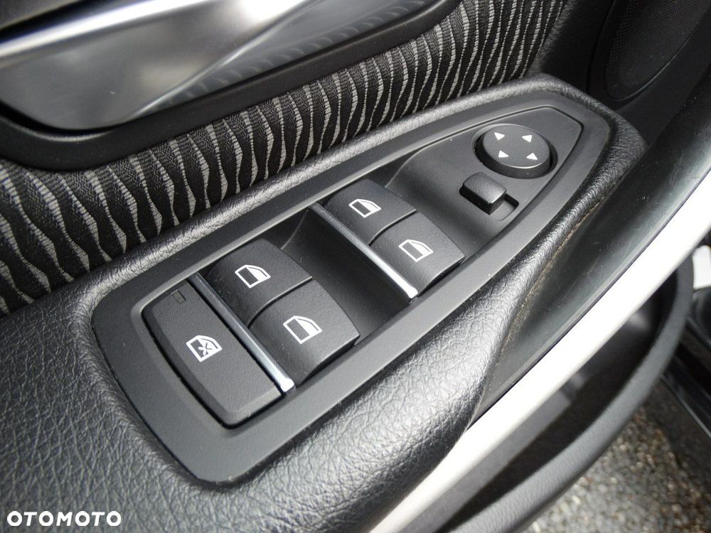 BMW Seria 3 - 18