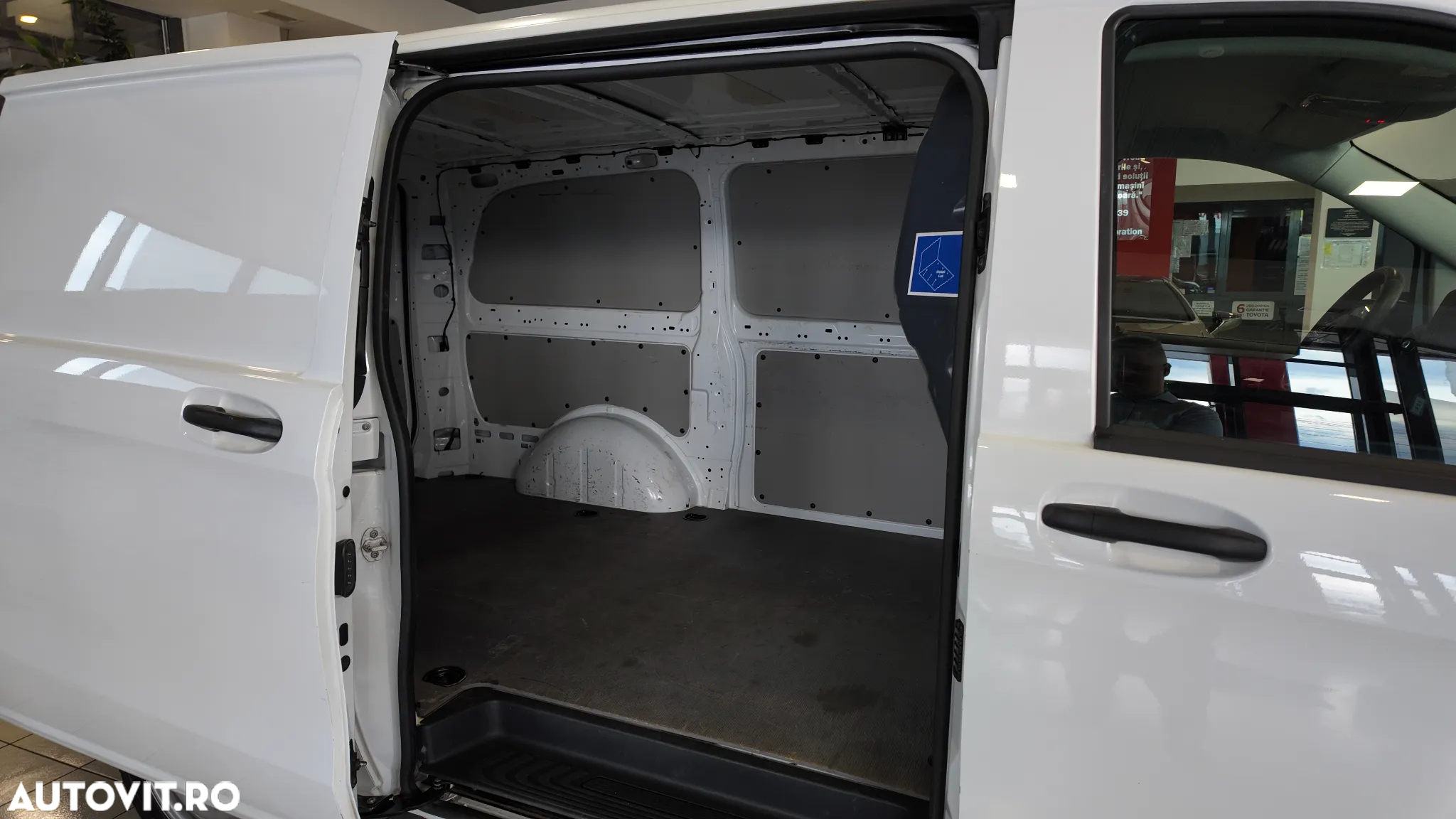 Mercedes-Benz Vito Kasten 116 CDI Lang BlueTEC 7G-TRONIC - 10