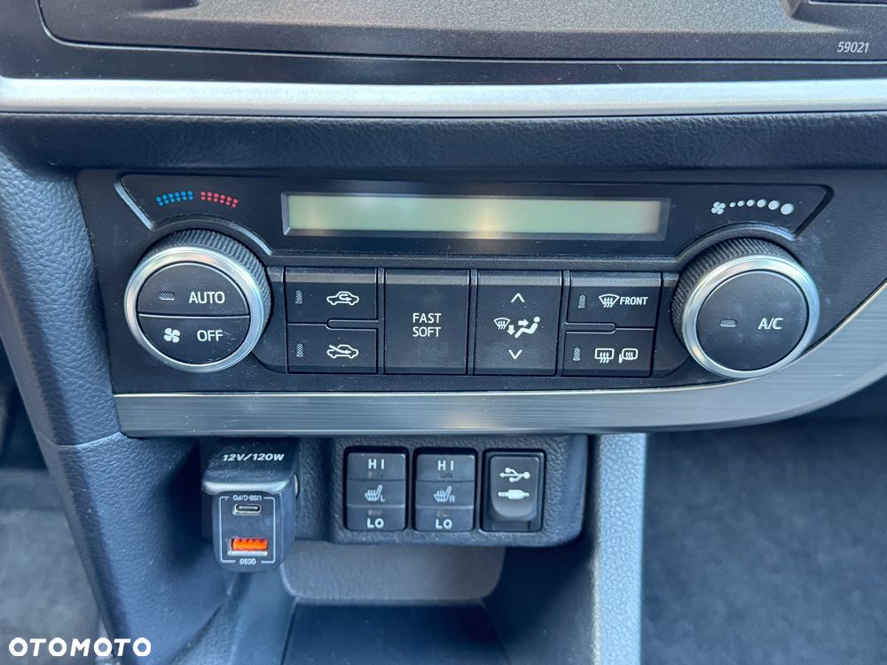 Toyota Auris 2.0 D-4D Premium - 14