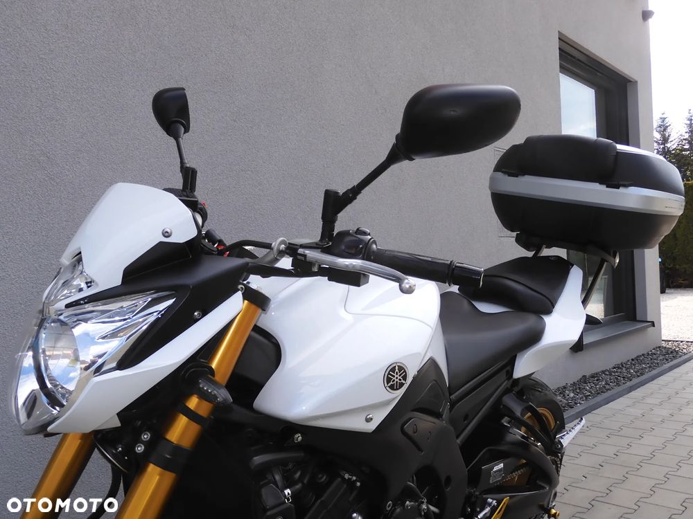 Yamaha FZ8 - 21