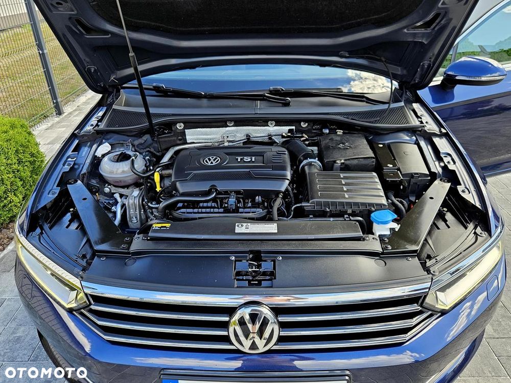 Volkswagen Passat 1.8 TSI BMT Highline - 36