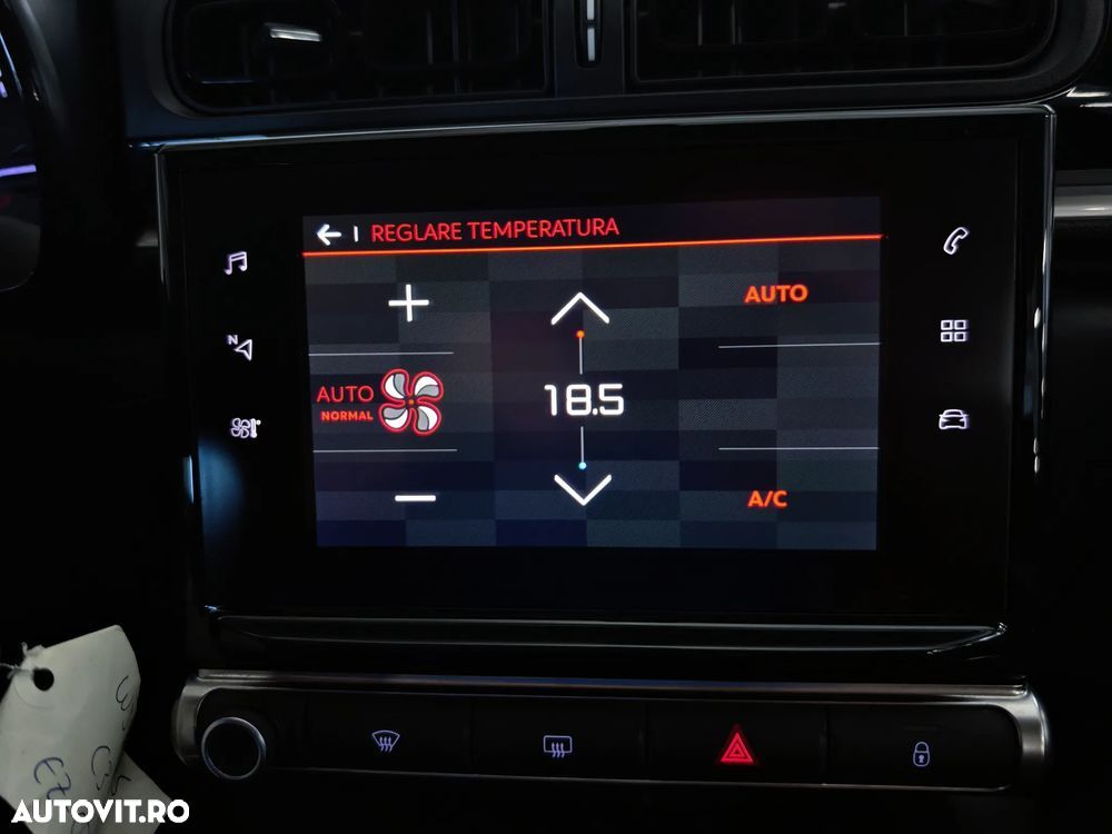 Citroën C3 Pure Tech 82 SHINE - 9