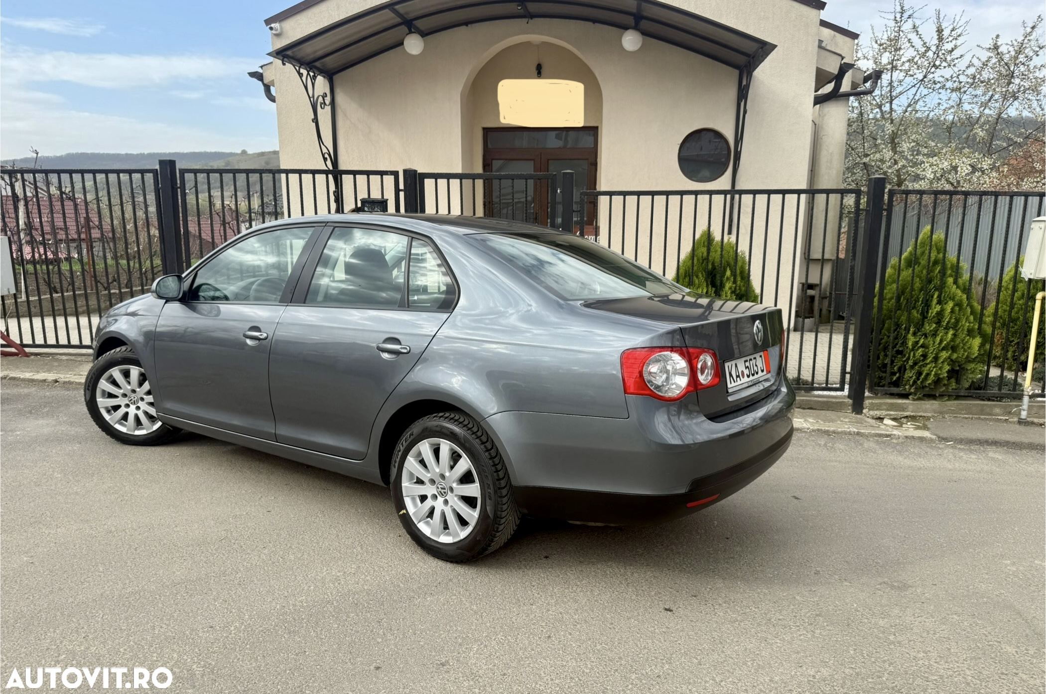 Volkswagen Jetta 1.6 Trendline - 8