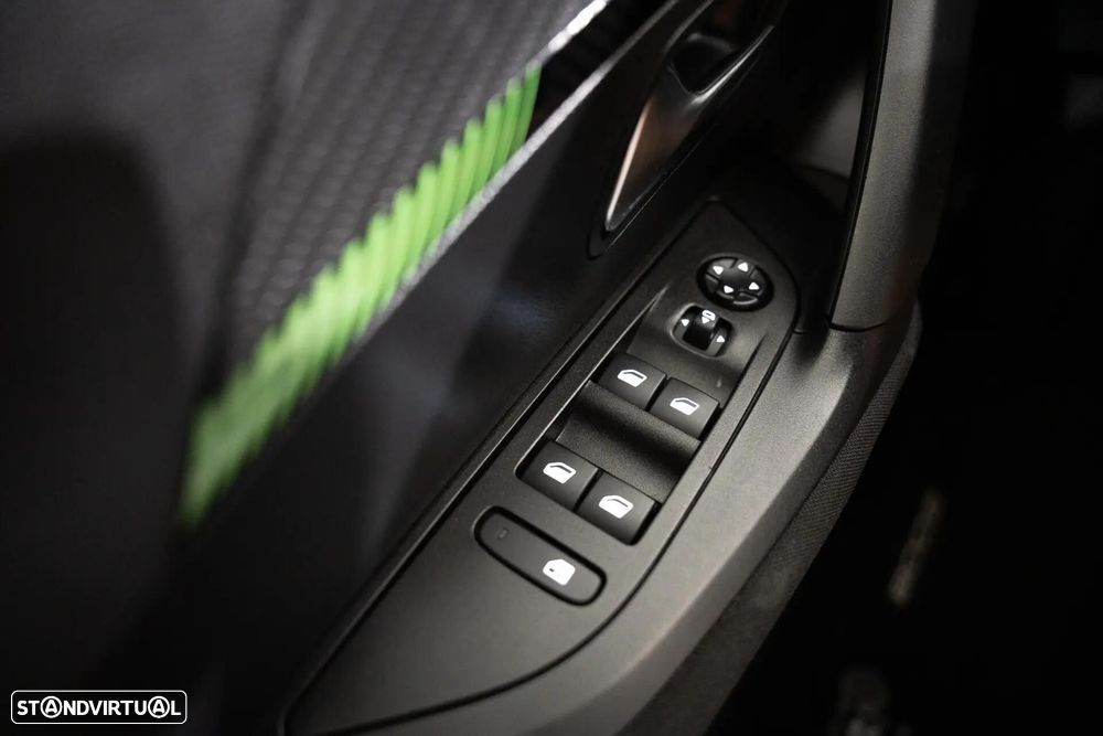Peugeot 2008 1.2 PureTech Active - 21