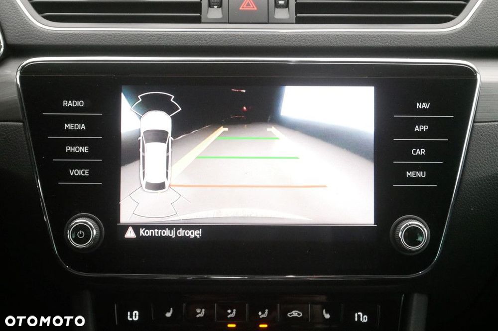 Skoda Superb 2.0 TSI Style DSG - 23