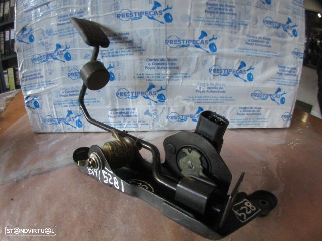 Pedal 7801042020 TOYOTA RAV 4 D4D 2004 2.0D4D 115CV 5P PRETO - 1