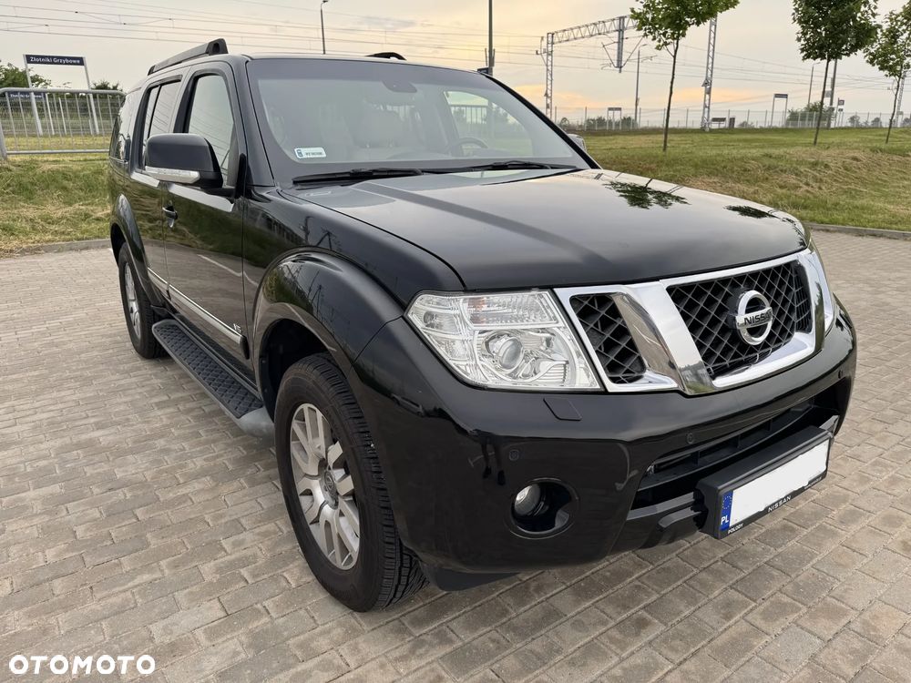 Nissan Pathfinder - 4