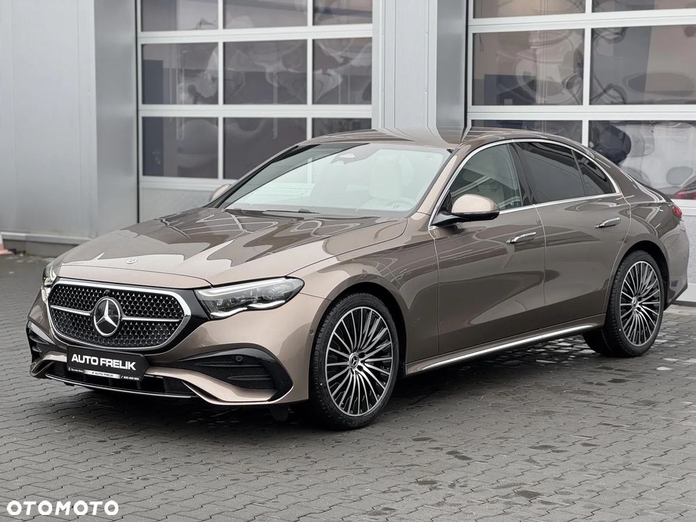 Mercedes-Benz Klasa E 220 d 9G-TRONIC Edition AVANTGARDE - 4