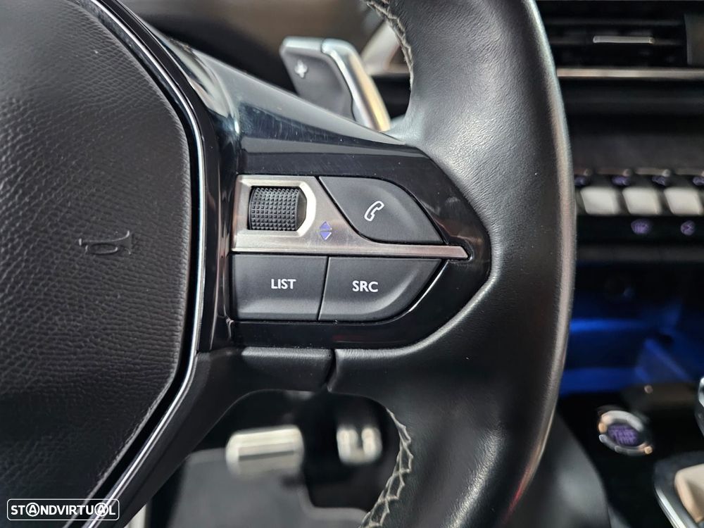 Peugeot 3008 1.6 Hybrid Allure Pack e-EAT8 - 17