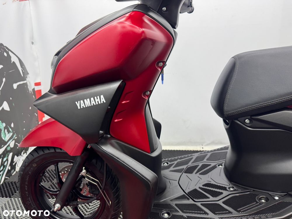Yamaha RZ - 12