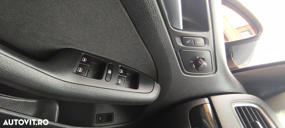 Volkswagen Jetta 1.2 TSI BlueMotion Technology Life - 18