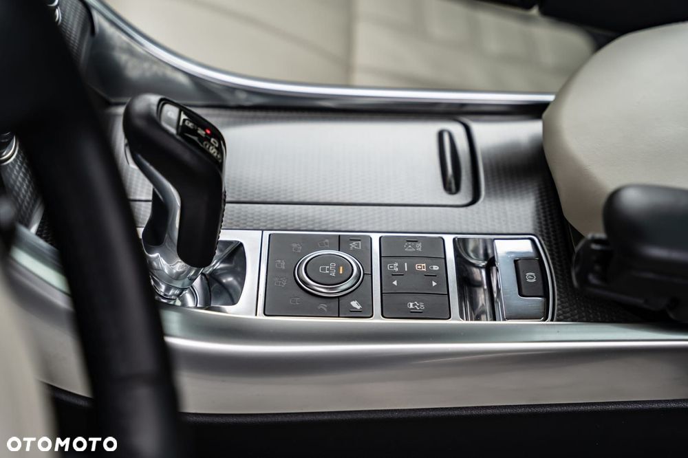 Land Rover Range Rover Sport S 4.4 SD V8 HSE Dynamic - 26