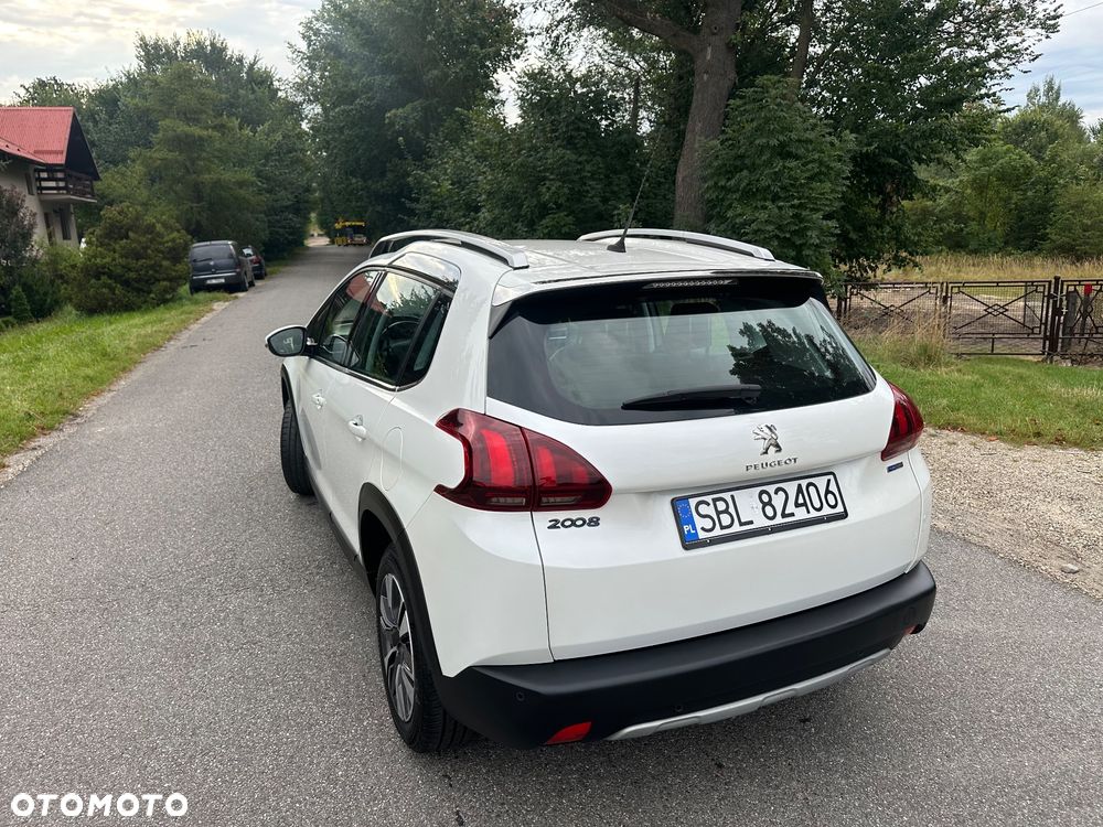 Peugeot 2008 PureTech 110 Stop&Start Allure - 8