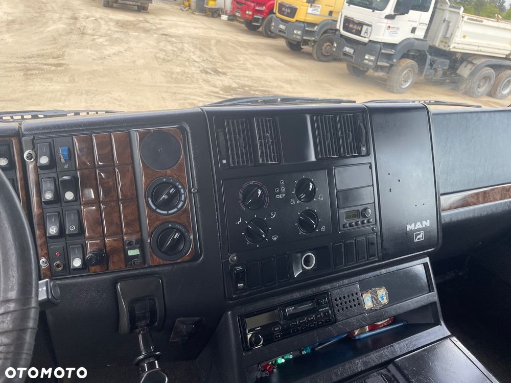 MAN F2000 27-403 - 6