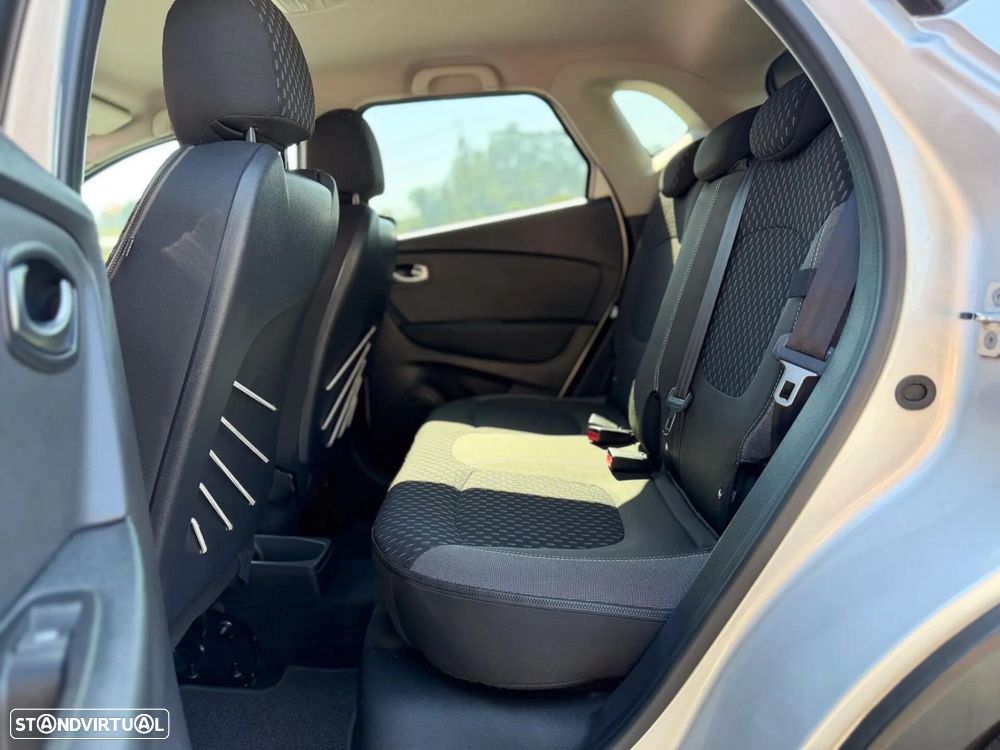 Renault Captur 1.5 dCi Exclusive - 16