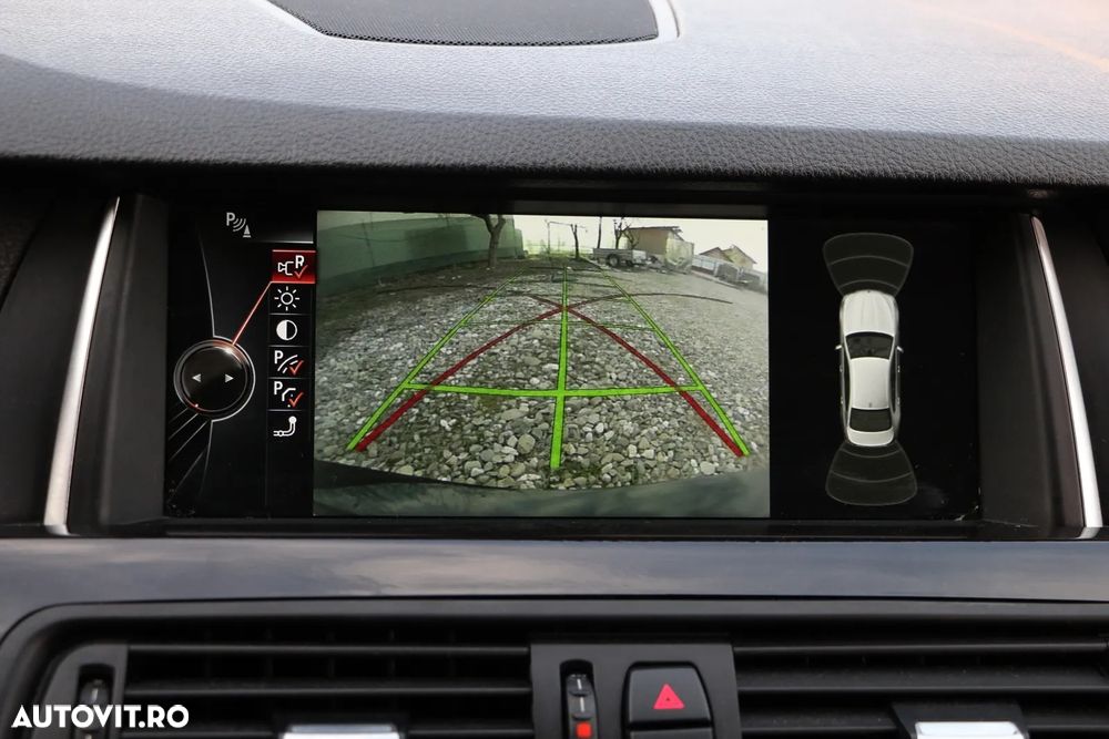 BMW Seria 5 530d xDrive - 16