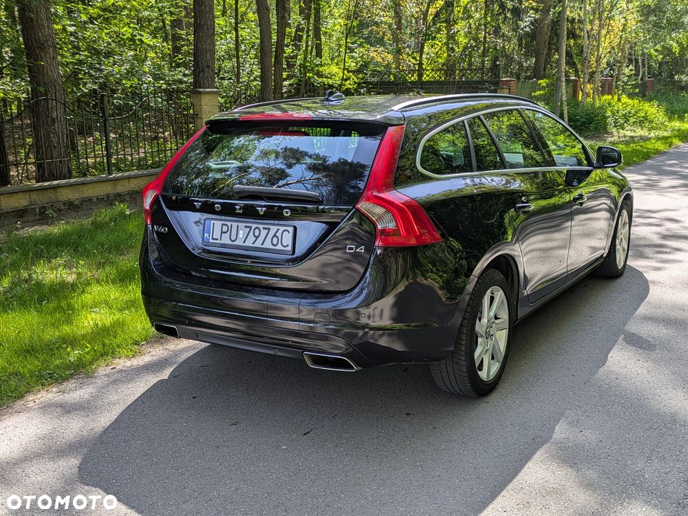 Volvo V60 D4 Drive-E Summum - 8