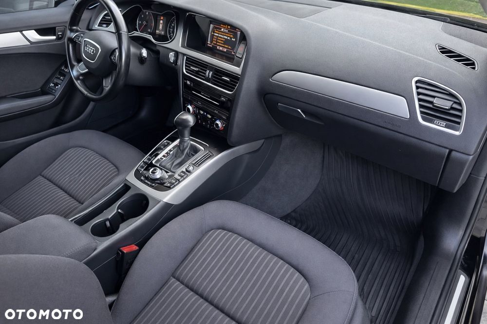 Audi A4 Avant 2.0 TDI Multitronic - 29