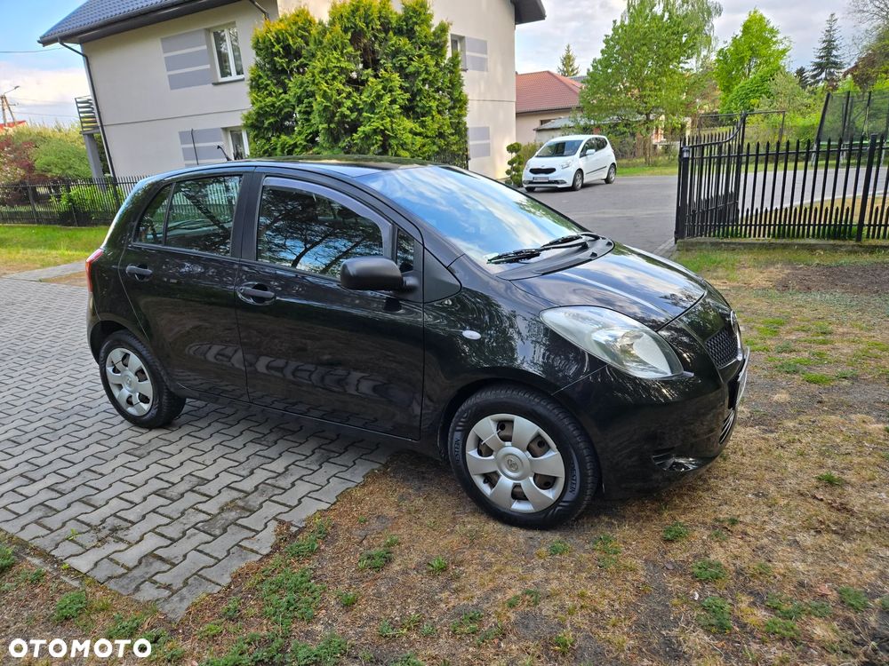 Toyota Yaris 1.3 Prestige - 17