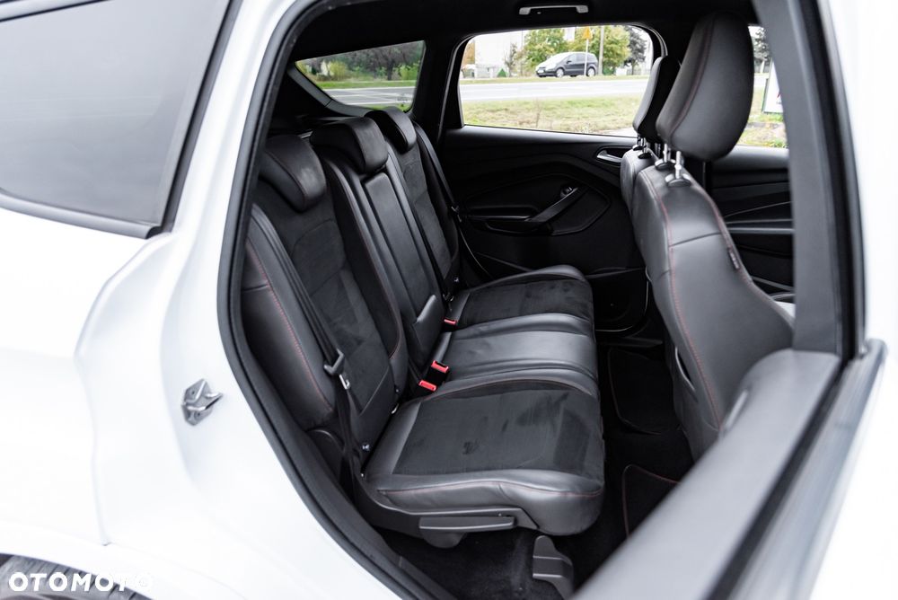 Ford Kuga 2.0 TDCi 4x4 ST-Line - 21