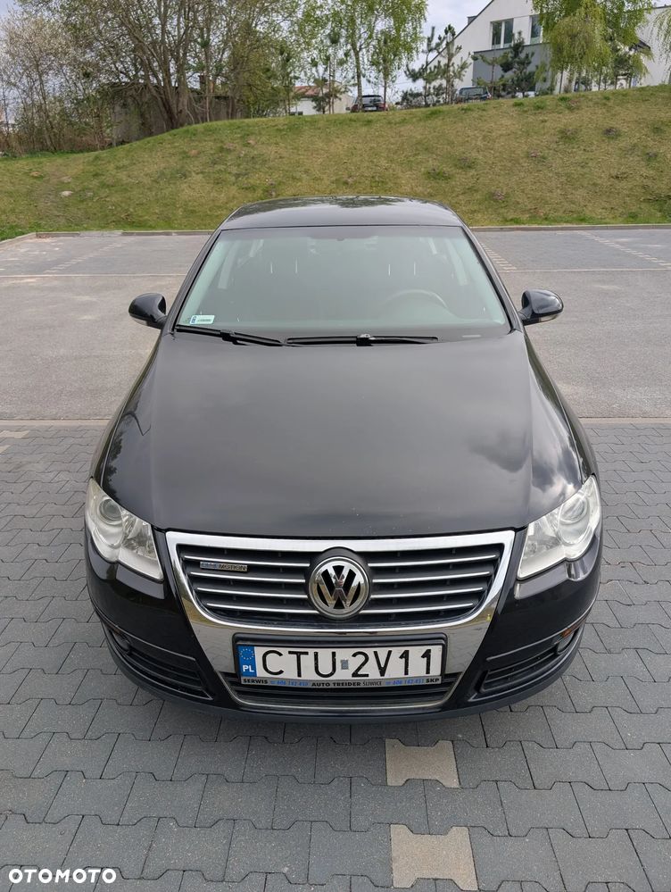Volkswagen Passat 1.9 TDI DPF BlueMotion - 2
