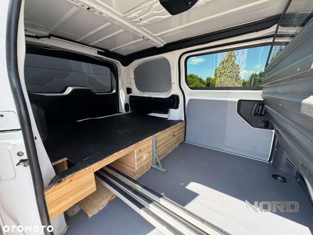 Peugeot Expert 2.0 4x4 Standard Premium - 18