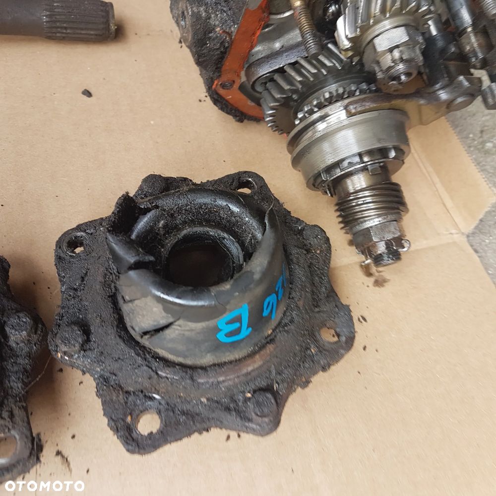 skrzynia biegów korpus dekiel półoś wałek główny mechaniz róznicowy fiat 126p maluch unikat z takim przebiegiem - 17