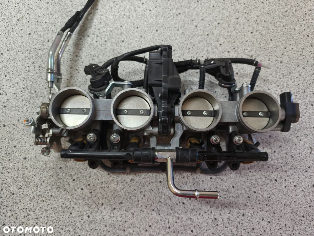 Listwa wtryskowa, wtryski, przepustnice, linka gazu Kawasaki Z900 Z 900 2022 - 7