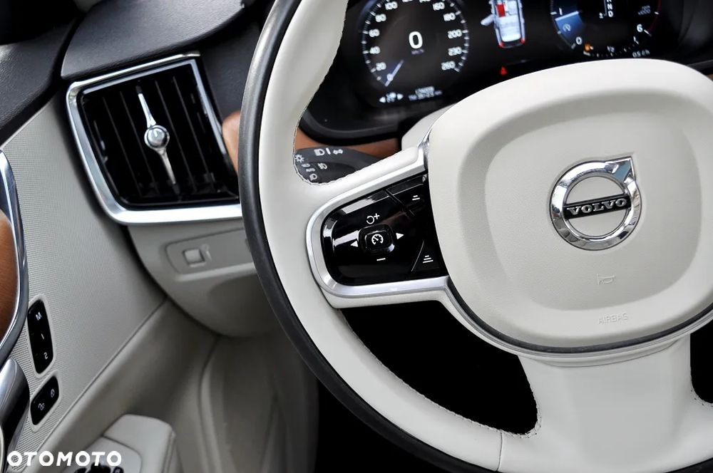 Volvo V90 D4 Geartronic Inscription - 16